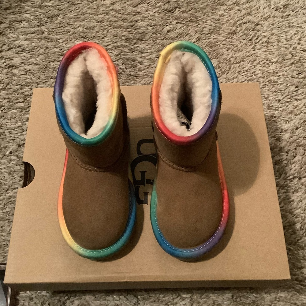Uggs toddler boots